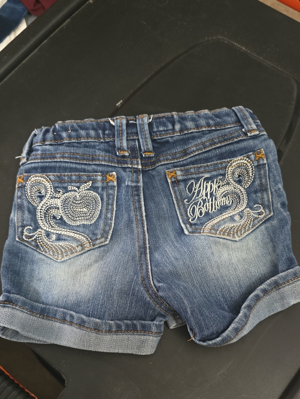 Girls Apple Bottoms Denim Shorts. Y2K. 4t. VGUC. Adjustable